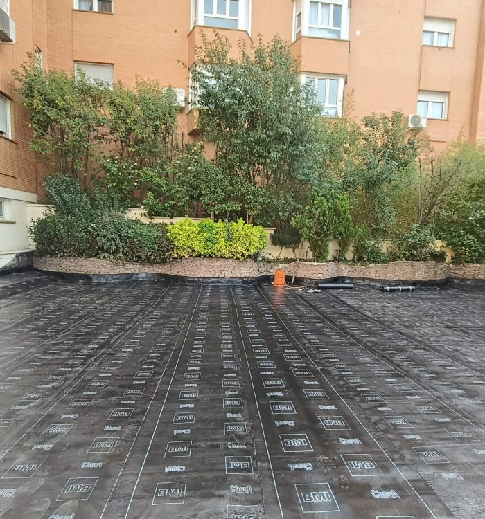 Impermeabilización de patio en comunidad de vecinos de Canillejas